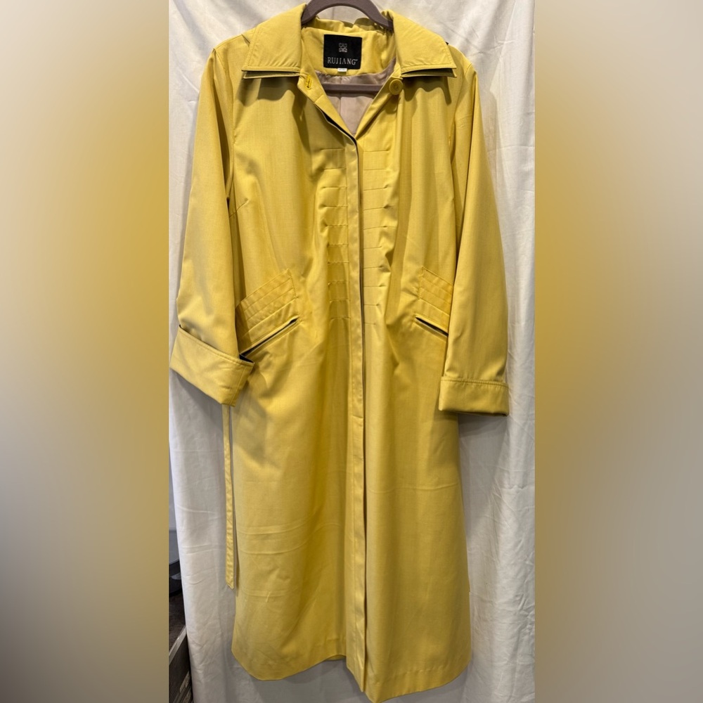 Elegant Yellow Women's Coat